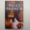 Bok - De levandes rike av Nicci French