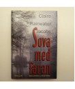 Bok - Sova med faran av Claire Rainwater Jacobs